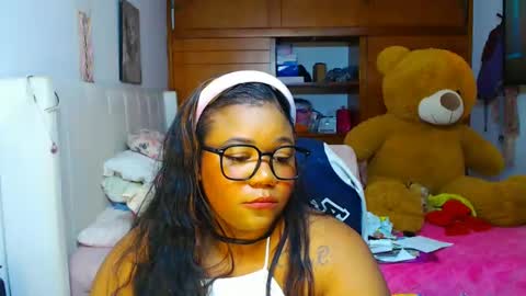 Cami   Back in 2 hours online show from February 22, 7:56 am