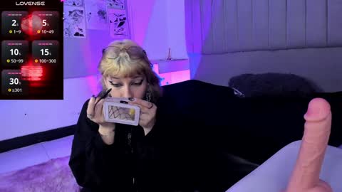    online show from December 9, 12:30 pm