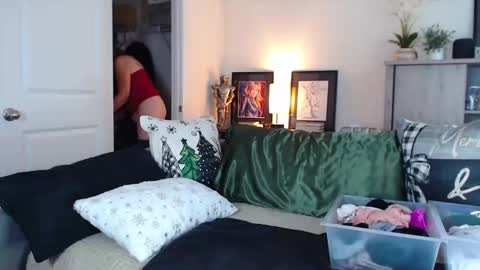 SummerKnightzzz online show from December 17, 3:38 pm