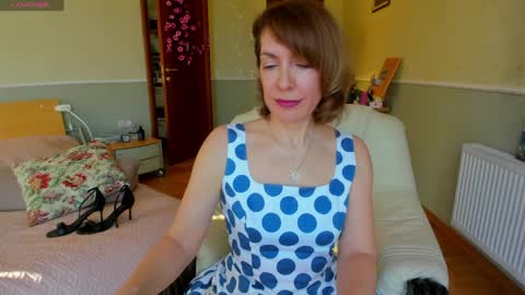 summerliza online show from April 10, 1:39 pm