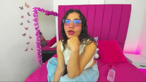 Sunny Smiith online show from November 4, 3:17 pm