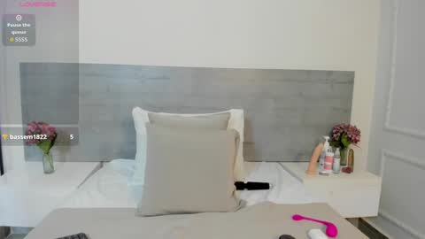 sunnywhitee online show from November 19, 7:36 pm