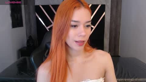 Susana   Mejia online show from January 13, 12:31 pm