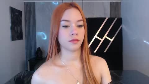 Susana   Mejia online show from February 26, 12:59 pm
