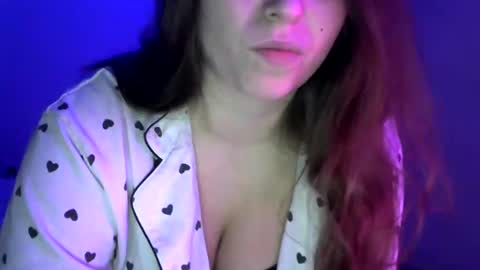 Snapshot of sunset_li chatting on December 3, 3:11 pm Lisa online show from December 3, 3:11 pm