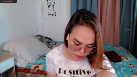 Im val online show from May 19, 5:25 am