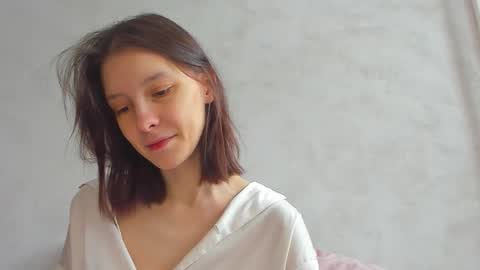 Una online show from February 12, 6:59 am