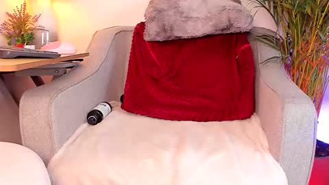 susann love online show from February 22, 9:37 pm