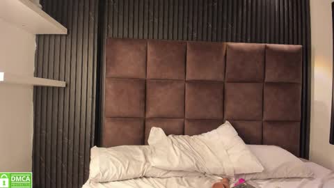 sussy_vixen online show from November 28, 4:48 am