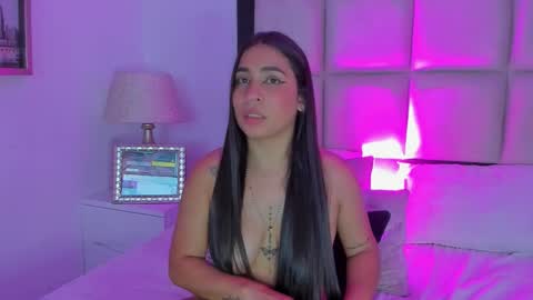 sussyfoxx_ online show from March 21, 8:19 am