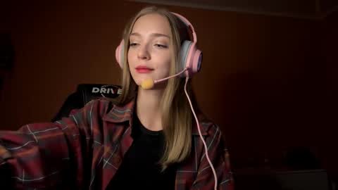 Jessica online show from October 8, 2:21 pm