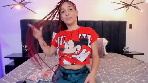 susyy online show from February 3, 3:37 am