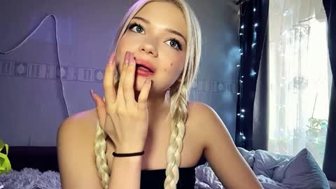 Stacy online show from April 6, 4:46 am