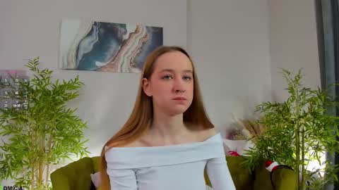 Monica  GTM 3MoTuWeFrSa 500pm-1000pm  online show from January 12, 1:00 am