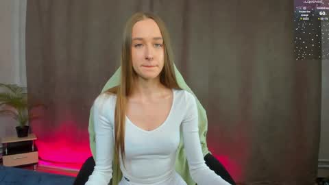 Monica  GTM 3MoTuWeFrSa 500pm-1000pm  online show from December 14, 3:04 pm