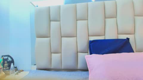 Amye  online show from December 2, 7:16 pm