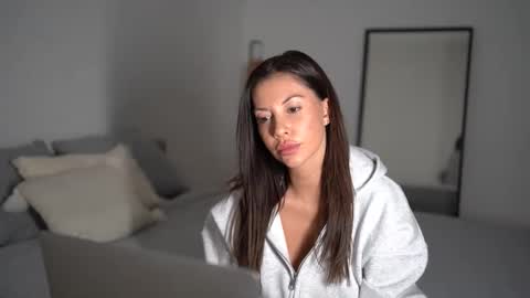 Dorothea online show from October 31, 9:52 pm