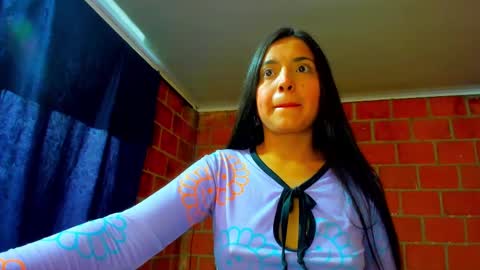 sweet and hot alaia online show from November 20, 11:44 am