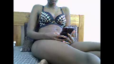 sweet_barbara_ online show from December 10, 9:33 am