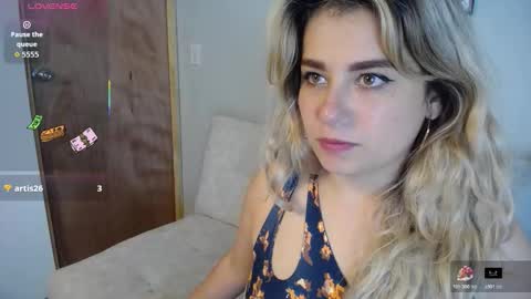 Bella Valery online show from November 10, 9:43 pm