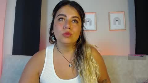 Bella Valery online show from March 29, 10:20 pm