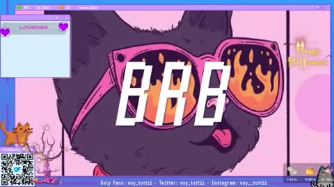 Snapshot of sweet_bluee chatting on October 2, 12:43 pm Tutti online show from October 2, 12:43 pm