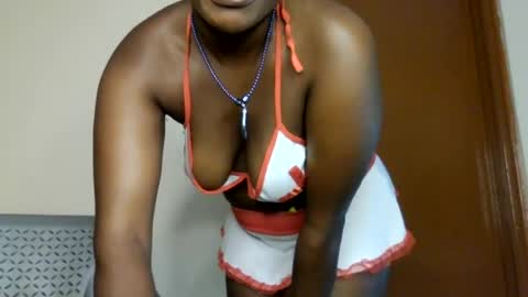 sweet_ebony001 online show from July 3, 5:24 am