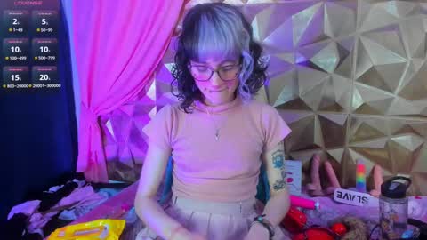  emmili  online show from March 7, 12:34 pm