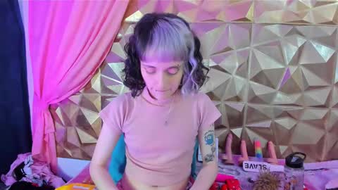  emmili  online show from February 13, 12:11 pm