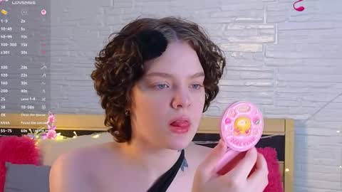Amely online show from April 23, 3:58 am