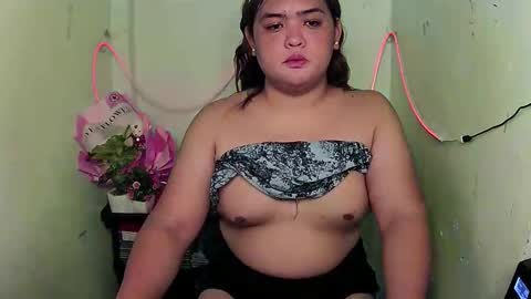 sweet_frex123 online show from October 5, 5:34 am