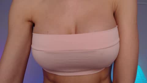 Jen online show from April 6, 7:53 am