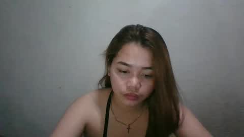 Snapshot of sweet_mae28xx chatting on January 31, 6:24 am sweet_mae28xx online show from January 31, 6:24 am