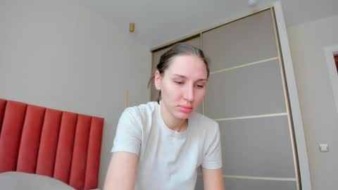 Sofi online show from February 20, 4:28 am