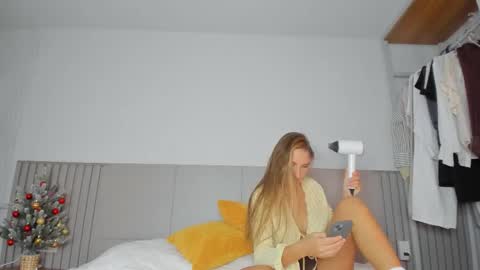 Sofi online show from December 17, 4:16 am