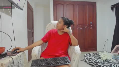 sweet_robyn online show from October 21, 11:53 pm