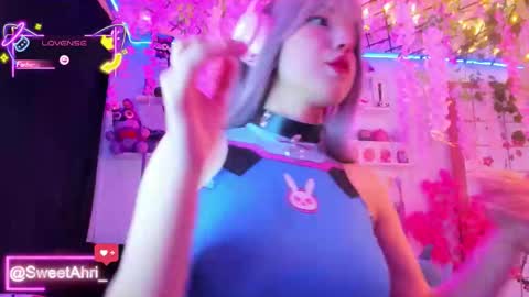 Sweet Ahri online show from January 9, 2:16 am