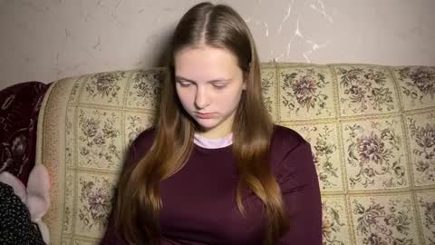 ELYA online show from January 13, 9:30 pm