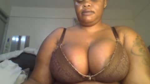 sweetbaby46 online show from April 23, 3:14 am