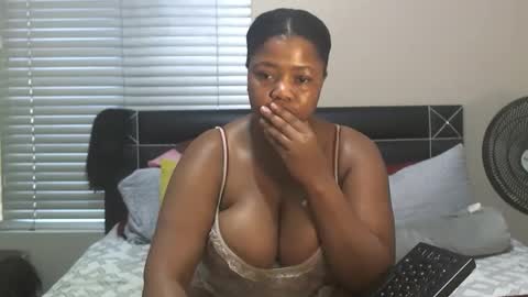 sweetberrybliss online show from October 16, 1:47 pm