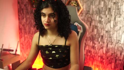 Salom independent model online show from March 30, 7:02 pm