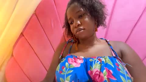 sweetcoochiex online show from October 30, 7:15 pm