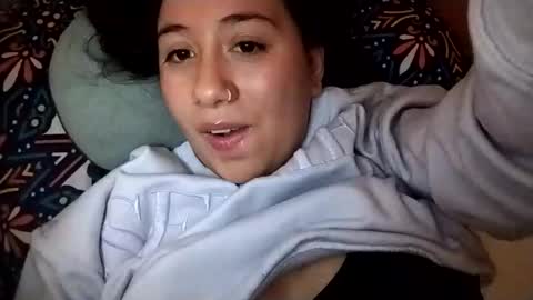 Ana Mara  i cant Make noise My family is here  online show from February 4, 4:48 am