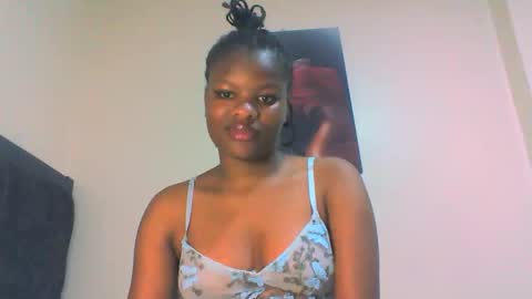 sweetie lee online show from February 19, 2:44 am