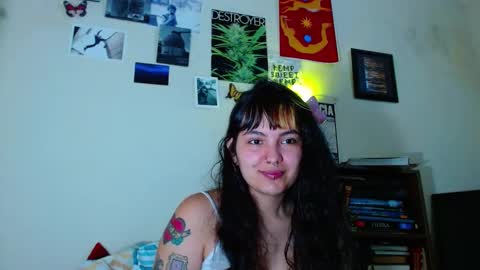 Snapshot of sweetie_maryy chatting on February 10, 6:13 pm Maria my insta sweetie maryy online show from February 10, 6:13 pm