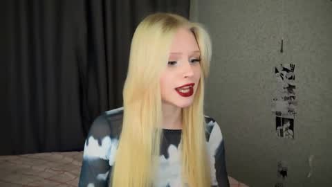 sweetie Lisa3 online show from January 25, 3:03 pm