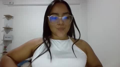 Sweetigirl online show from June 8, 4:35 am