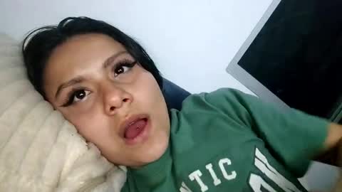 Snapshot of sweetletty_ chatting on January 6, 4:47 am Letty la traga semen lol online show from January 6, 4:47 am