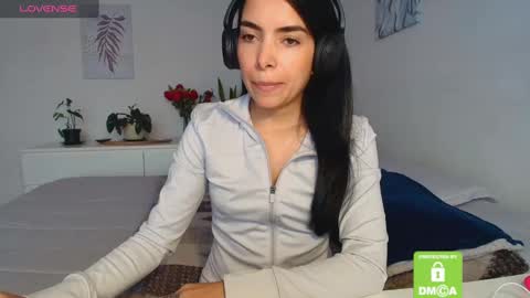 Sweet Mysterious online show from November 19, 11:32 am