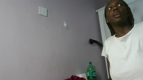 Novah girlie online show from June 14, 2:24 am